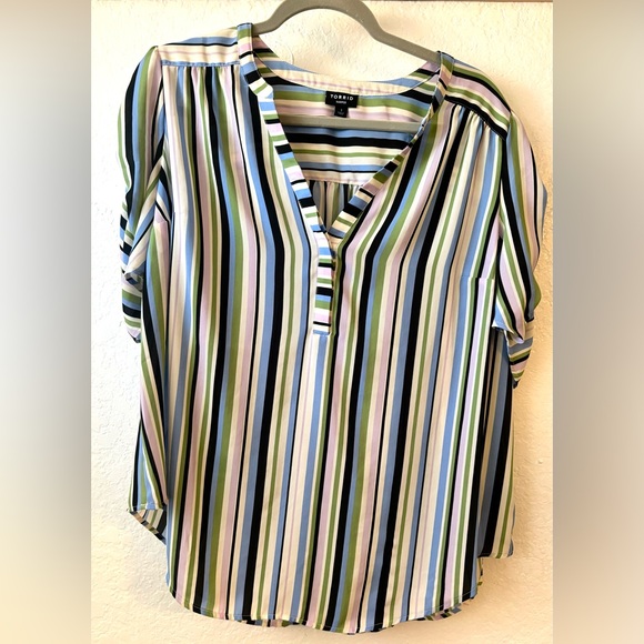 Torrid Harper Top - Picture 2 of 4